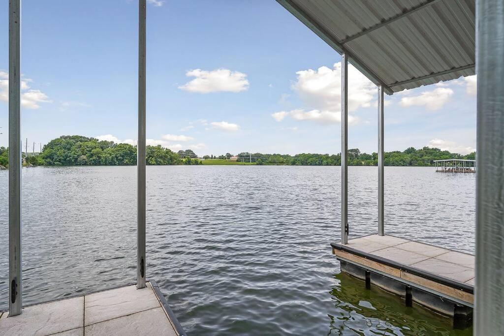 Lake Home, Dock, Fire Pit, Hot Tub, Game Room, Etc Winchester Extérieur photo